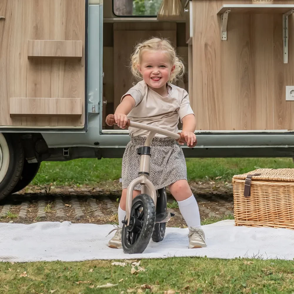 Jill is 2 jaar en 10 maanden oud en 97 cm lang